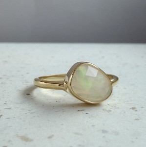 opal-zloto-pierscionek-bluemoss.jpg