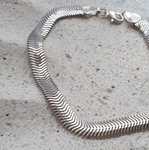 srebrna żmijka 6,4 mm.jpg