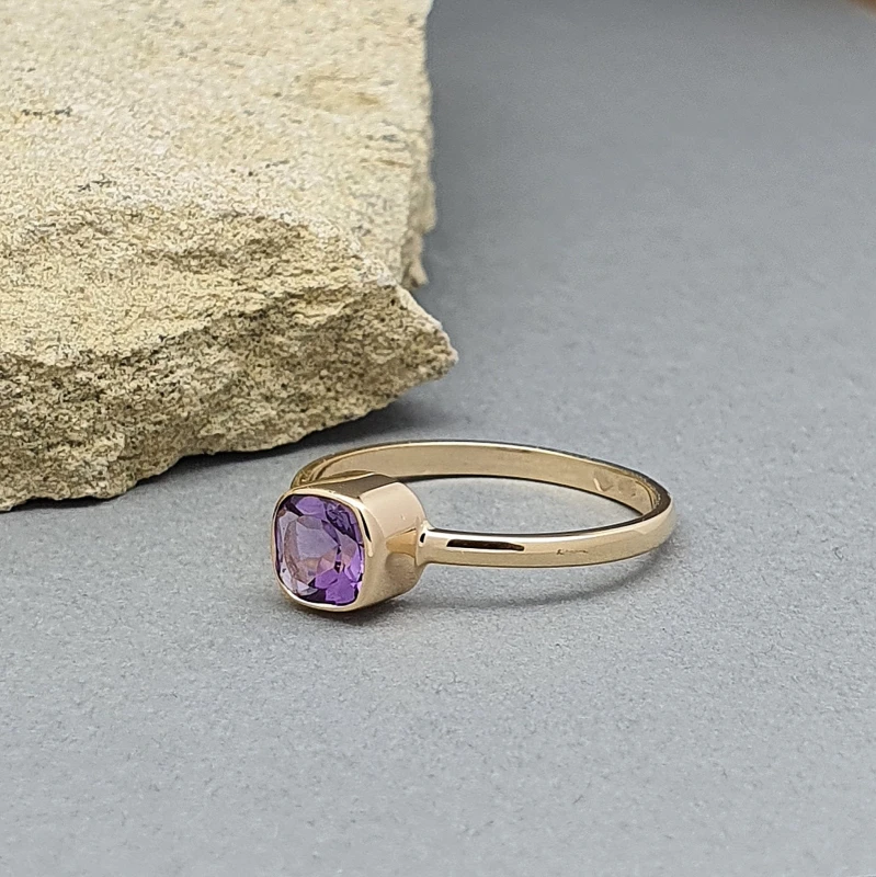 ametyst 0,67ct złoto 585.jpg